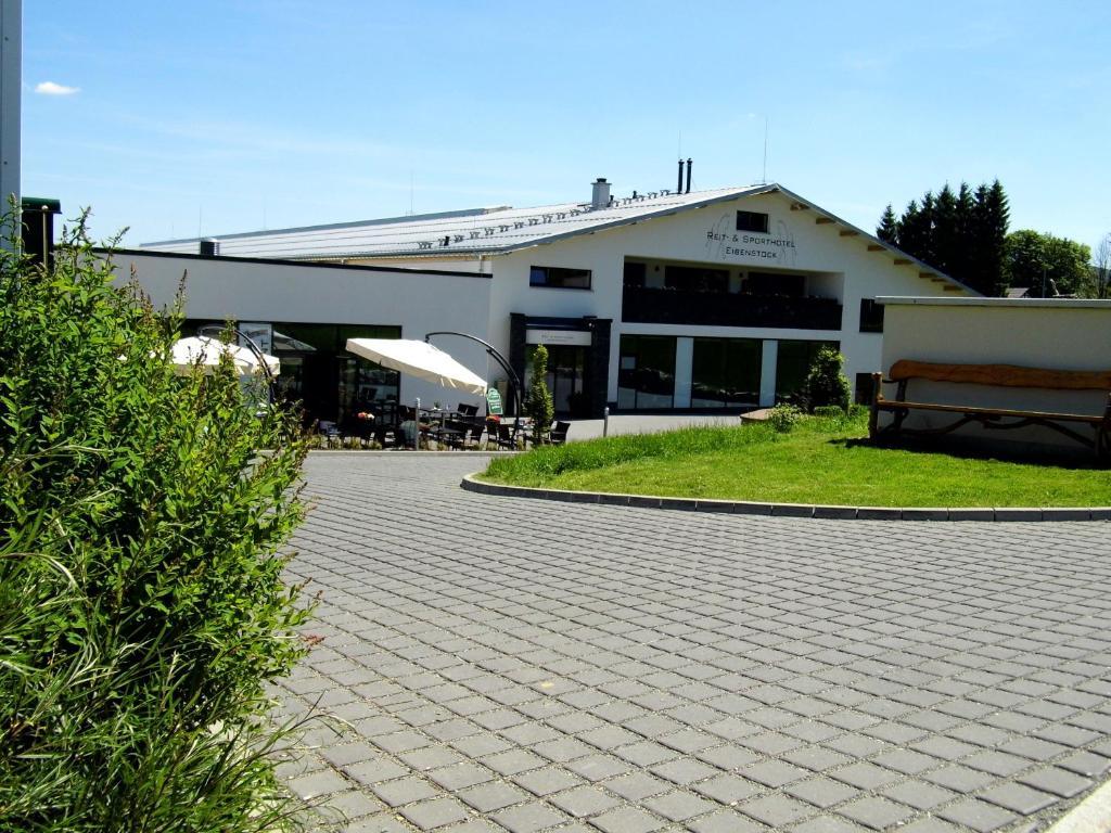 Reit- Und Sporthotel Eibenstock Eksteriør billede